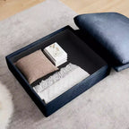 Divano componibile a L in velluto a coste con pouf contenitore e 4 cuscini decorativi