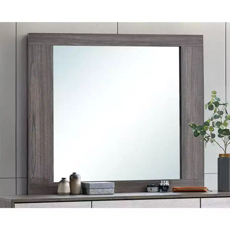 Specchio da cassettiera rettangolare con cornice in legno grigio e rovere, 43 pollici L x 37 pollici A